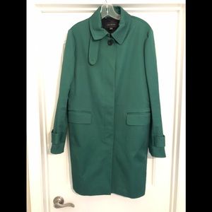 Ann Taylor trench style coat. Kelly Green, size L